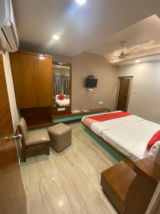 Hotel Raghupati Ayodhya Zewnętrze zdjęcie